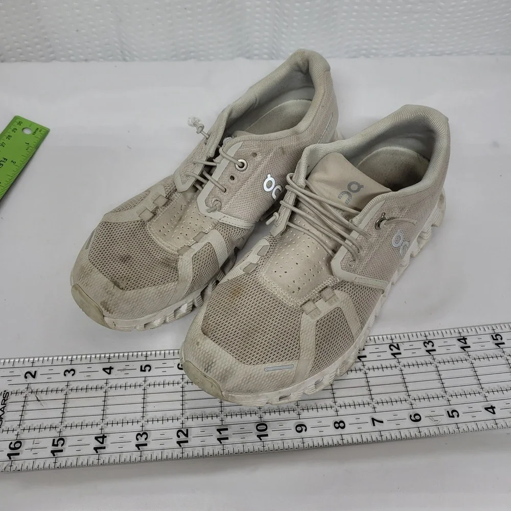 On Cloud 5‎ Running Shoes Sand Beige Womens 8.5 Low Top Sneakers 59.98773